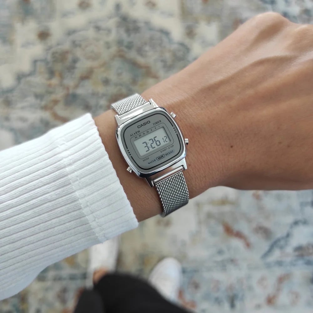 RELOJ DIGITAL CASIO LA670WEM-7 RETRO PLATEADO - 3
