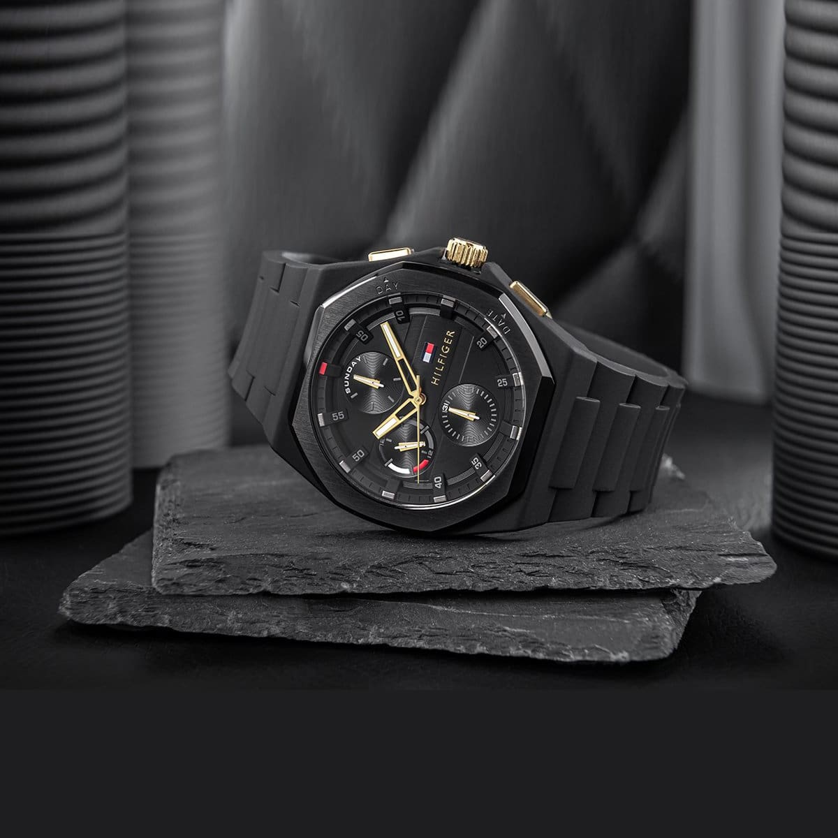 RELOJ DEPORTIVO TOMMY HILFIGER 1792120  NEGRO - 3