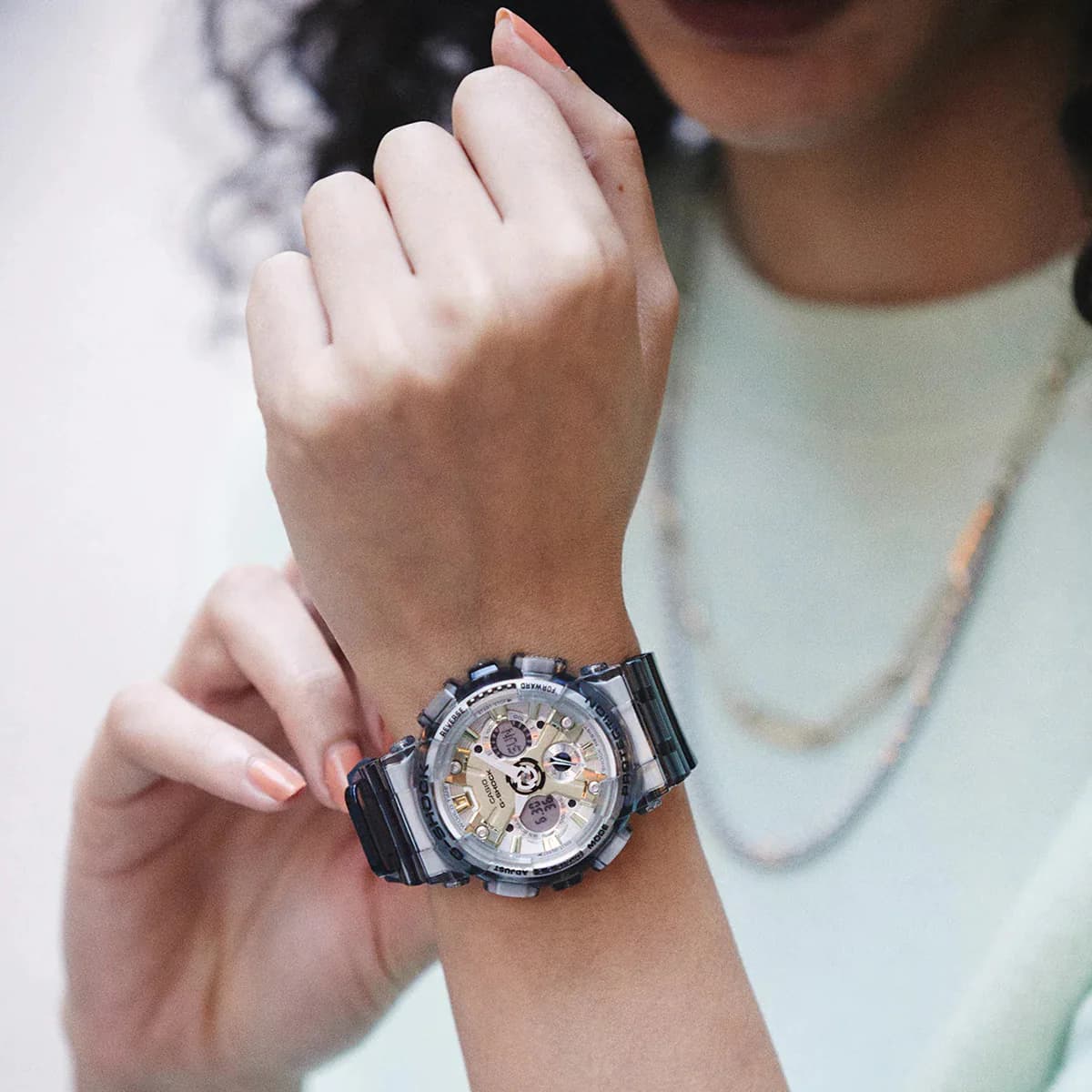 RELOJ DEPORTIVO G-SHOCK GMA-S120GS-8A PARA MUJER - 3