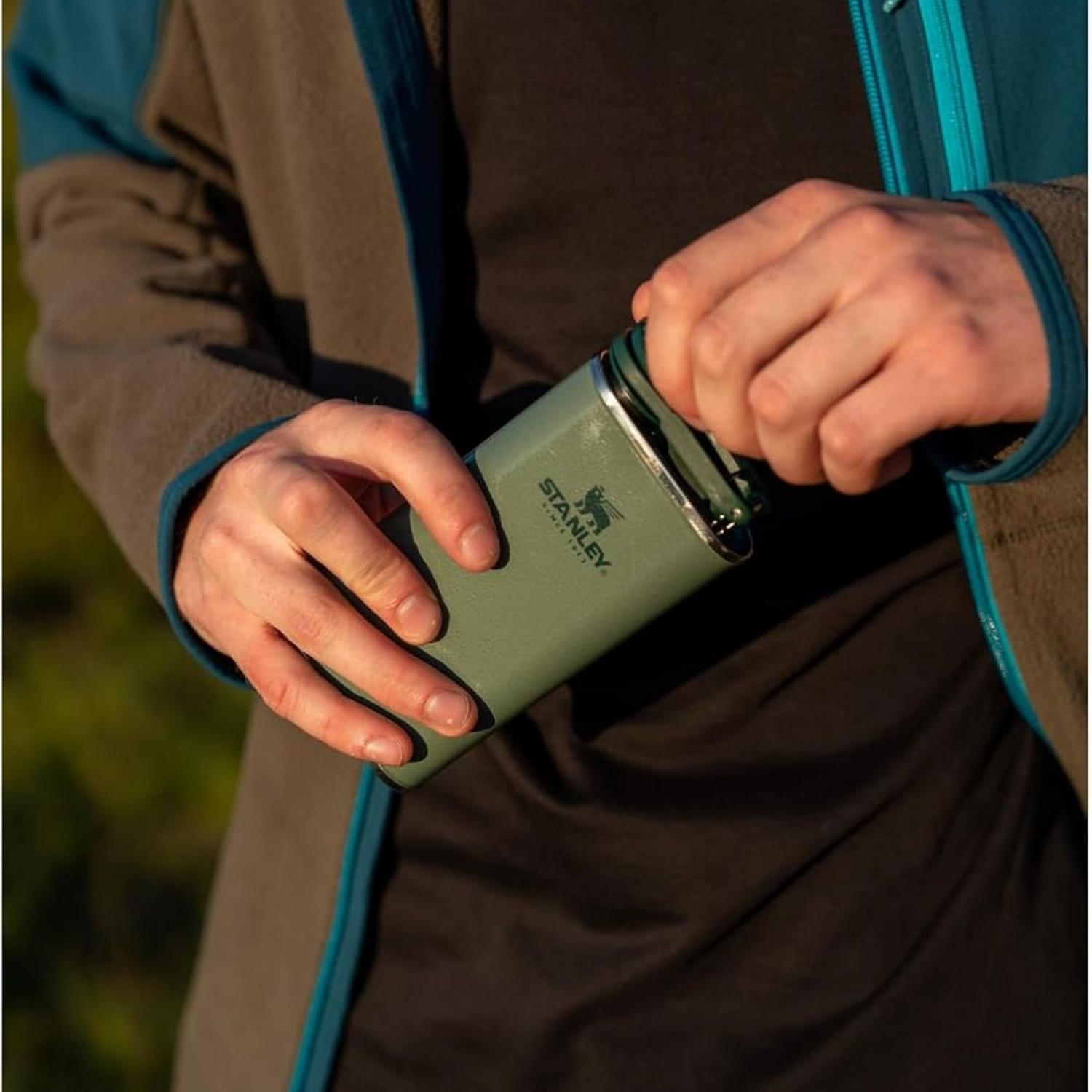 LICORERA STANLEY CLASSIC EASY FILL 8OZ - VERDE - 4