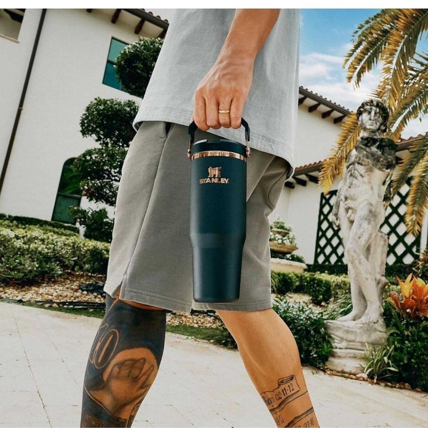 TUMBLER VASO STANLEY X MESSI ICEFLOW 2.0 - MESSI GOAT NEGRO - 5