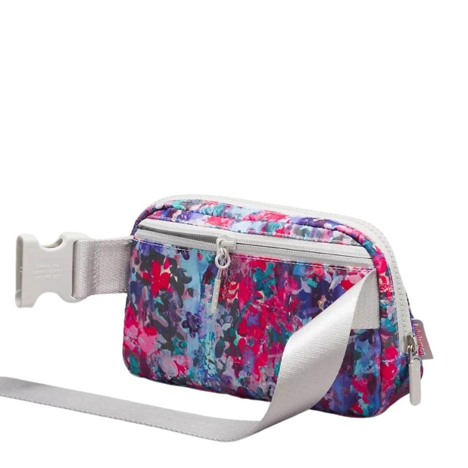 CANGURO CROSSBODY LULULEMON EVERYWHERE BELT BAG - FLORAL TAMAÑO TALLA ÚNICA - 5