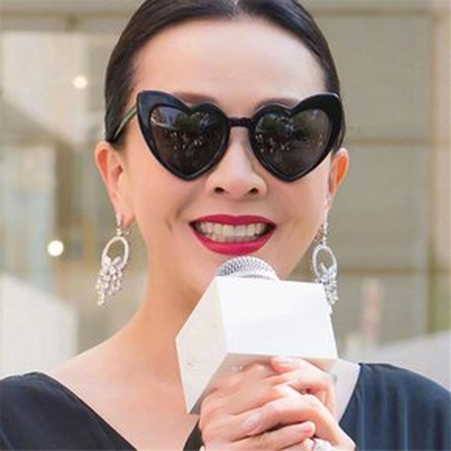 LENTES DE SOL CORAZON ESTILO LOLITA NEGRO TAMAÑO TALLA ÚNICA - 5