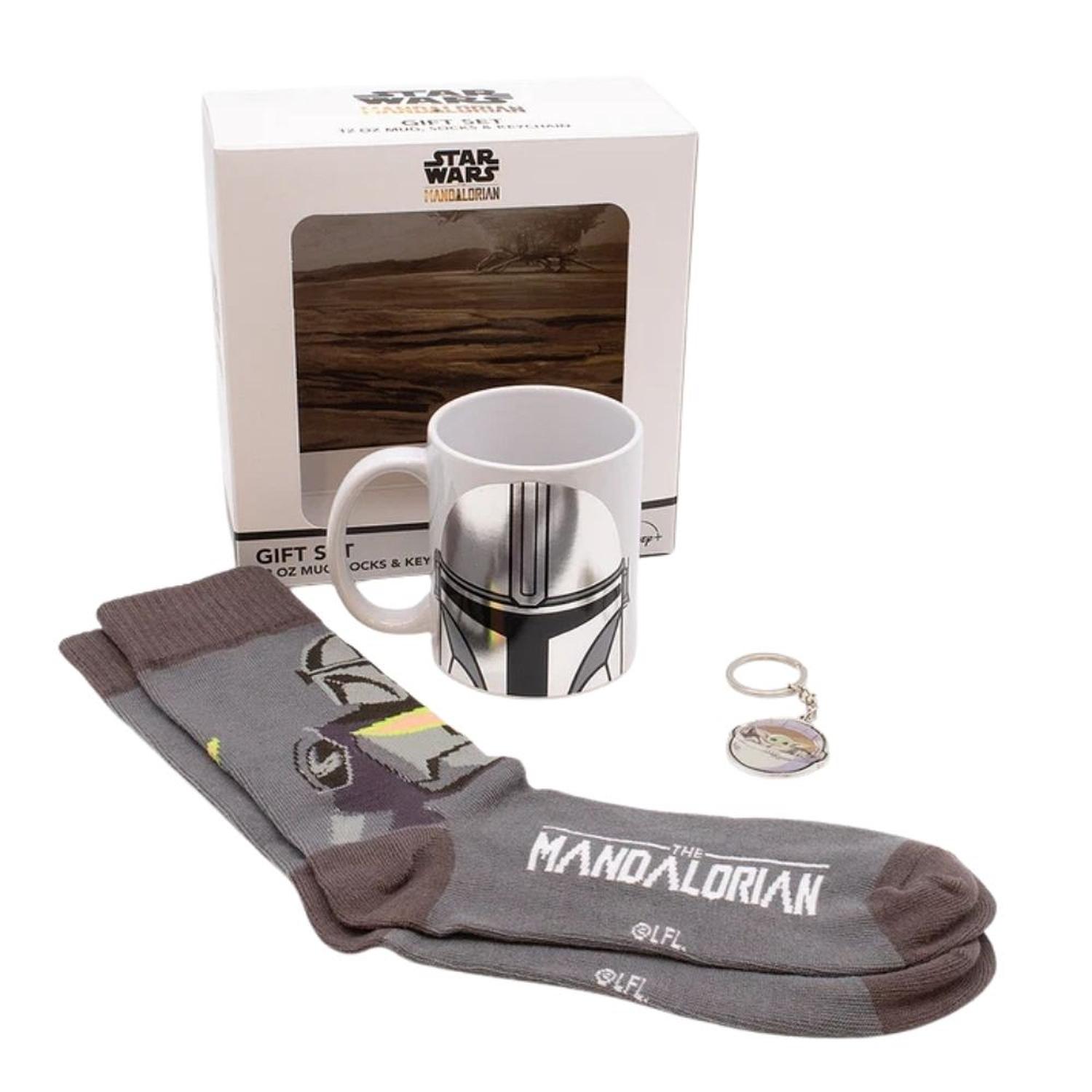 SET DE REGALO STAR WARS THE MANDALORIAN - MEDIAS, LLAVERO Y TAZA - 1