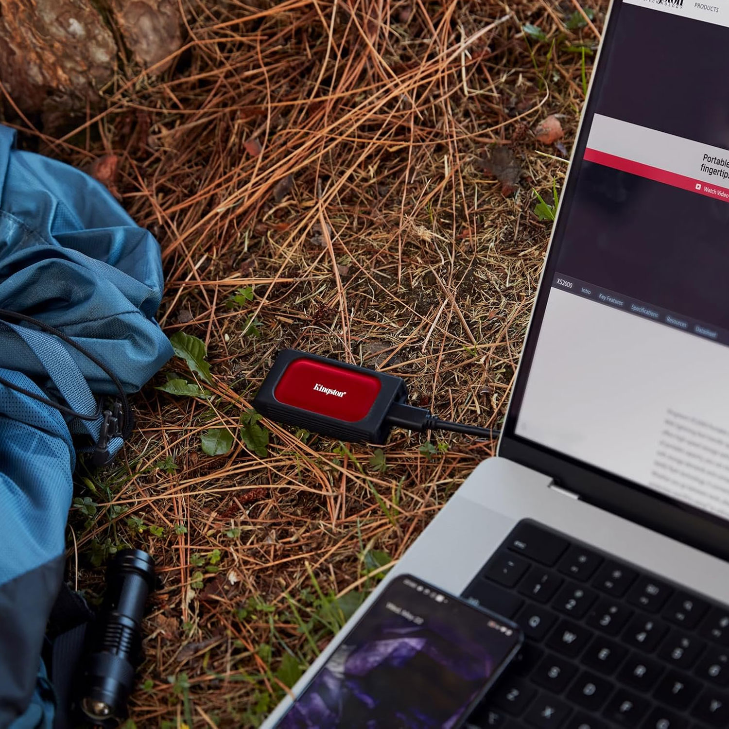 UNIDAD DE ESTADO SOLIDO EXTERNO KINGSTON SSD XS1000R 2TB UP TO 1050MB/S USB 3.2G ROJO - 5