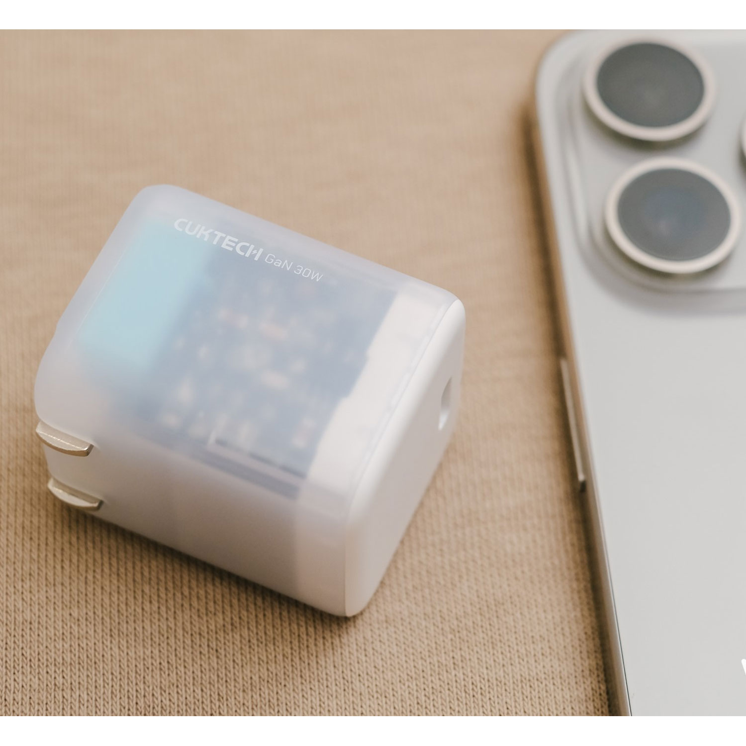CARGADOR DE PARED CUKTECH AC30S MINI GAN 30W USB-C CARGA RÁPIDA TRANSPARENTE - 2