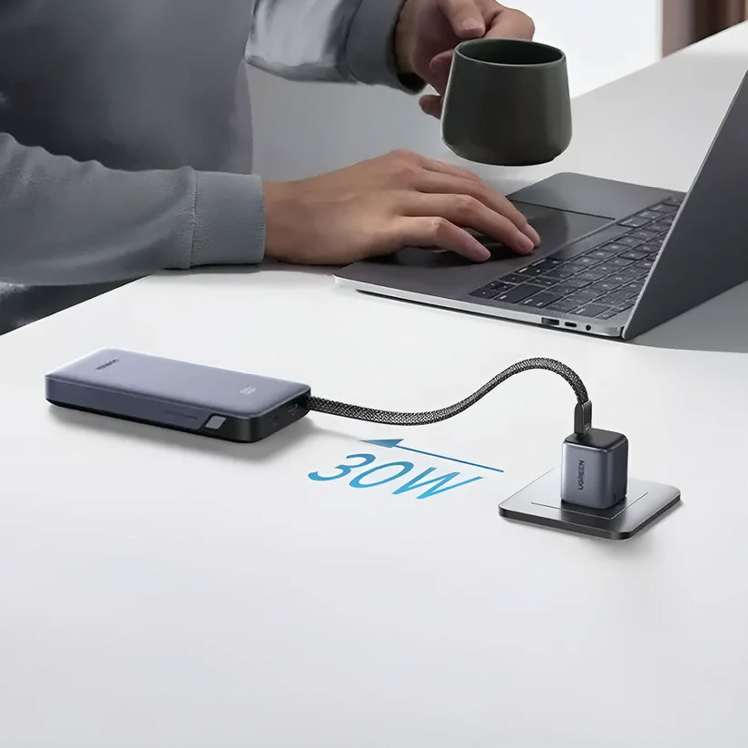POWER BANK UGREEN 20000MAH 30W CON CABLE INTEGRADO PB528-55985B - 4