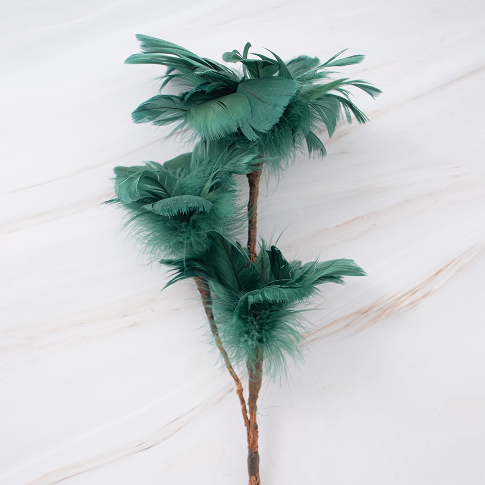 PLUMAS EN VARA PVC 58CM VERDE - 2