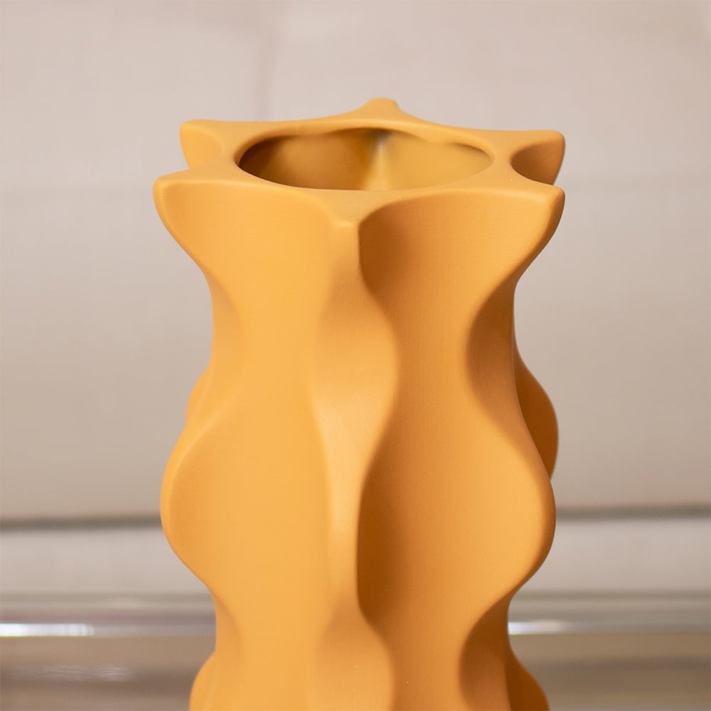 FLORERO PANADECOR MOSTAZA ONDAS 23CM PORCELANA - 3