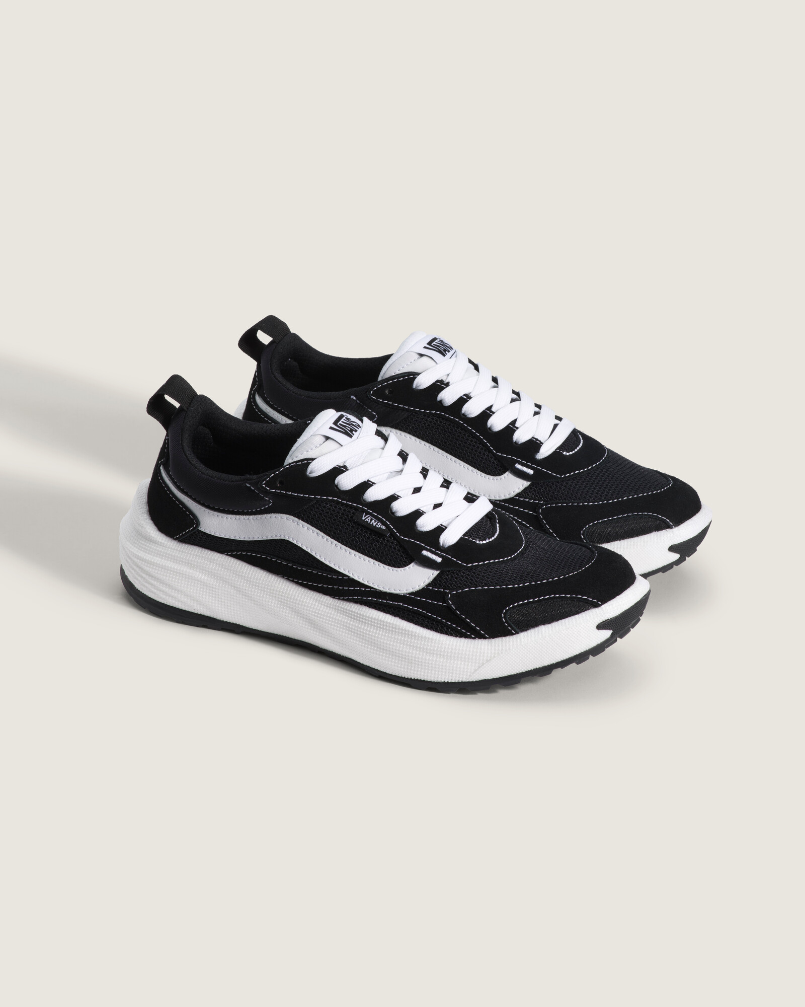ZAPATILLAS VANS UNISEX ULTRARANGE NEO 2.0 NEGRO - 2