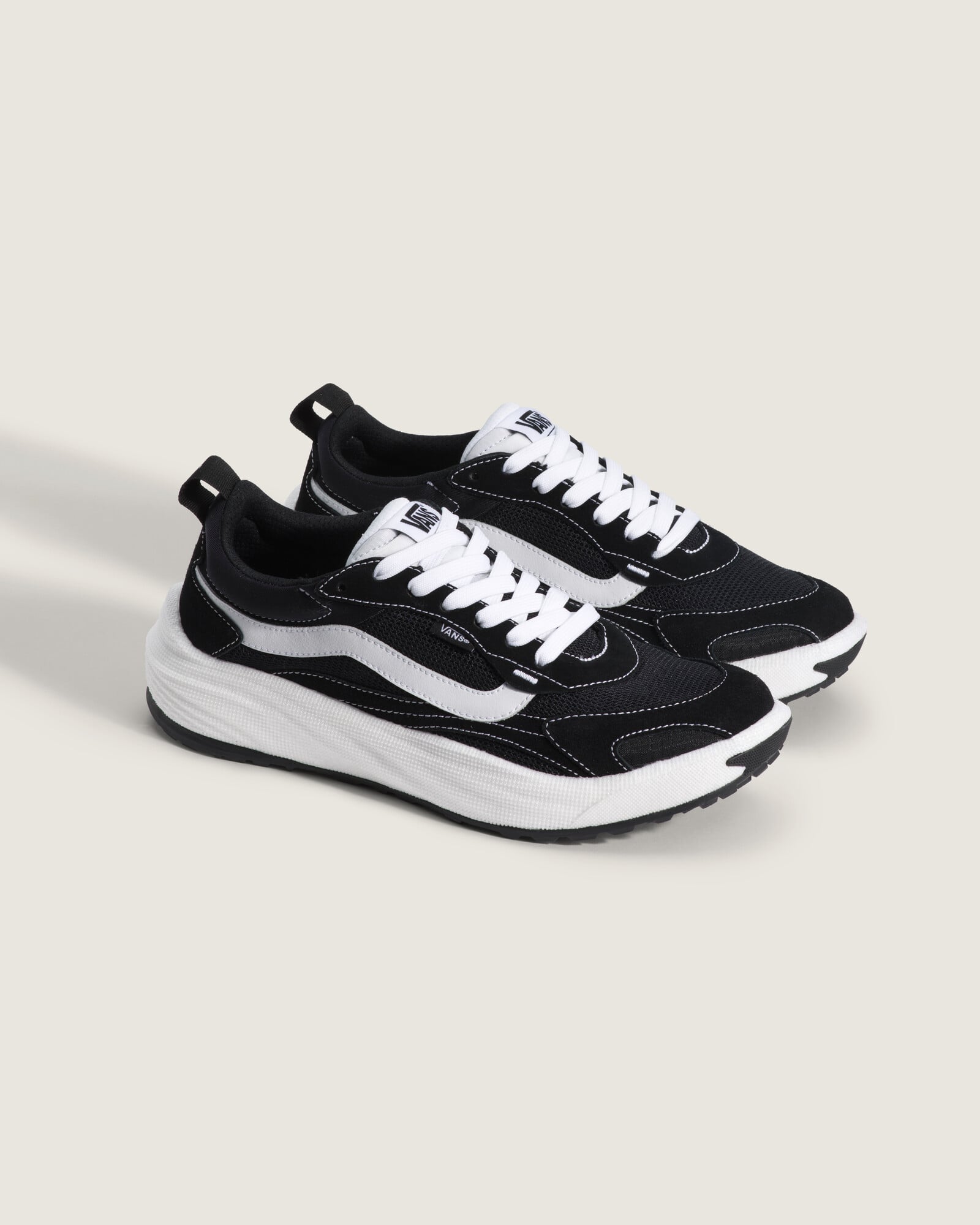 ZAPATILLAS VANS UNISEX ULTRARANGE NEO 2.0 NEGRO - 2