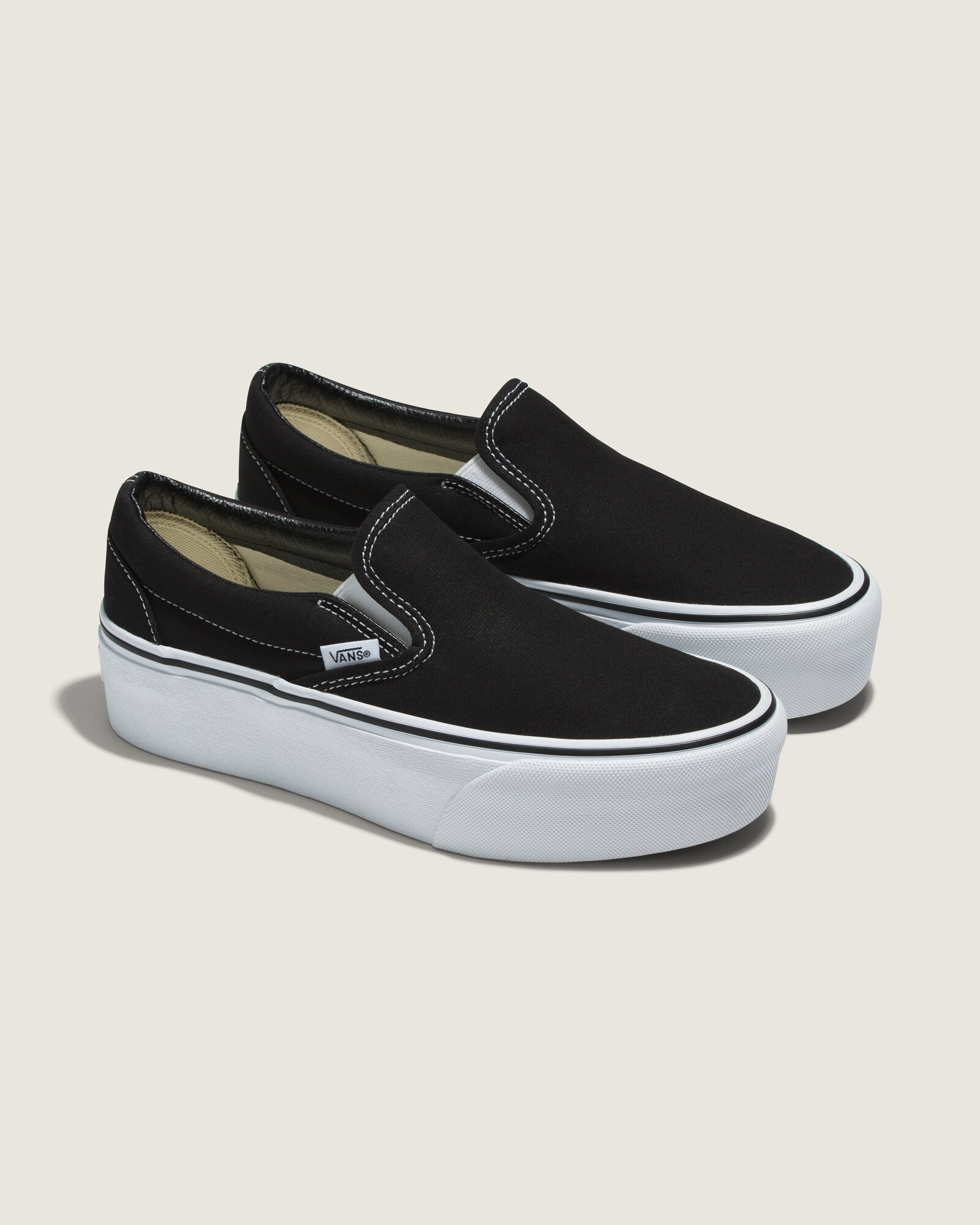 ZAPATILLAS VANS UNISEX CLASSIC SLIP-ON STACKFORM NEGRO - 2
