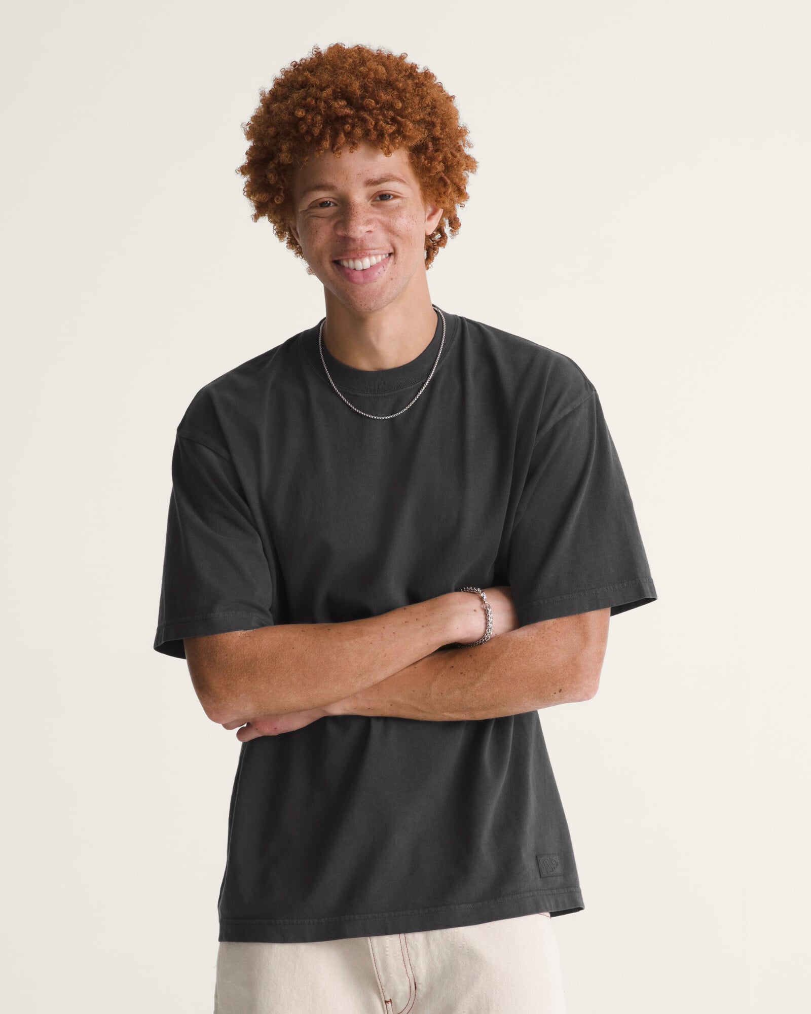 POLO MANGA CORTA PREMIUM LOOSE FIT NEGRO VANS - 3