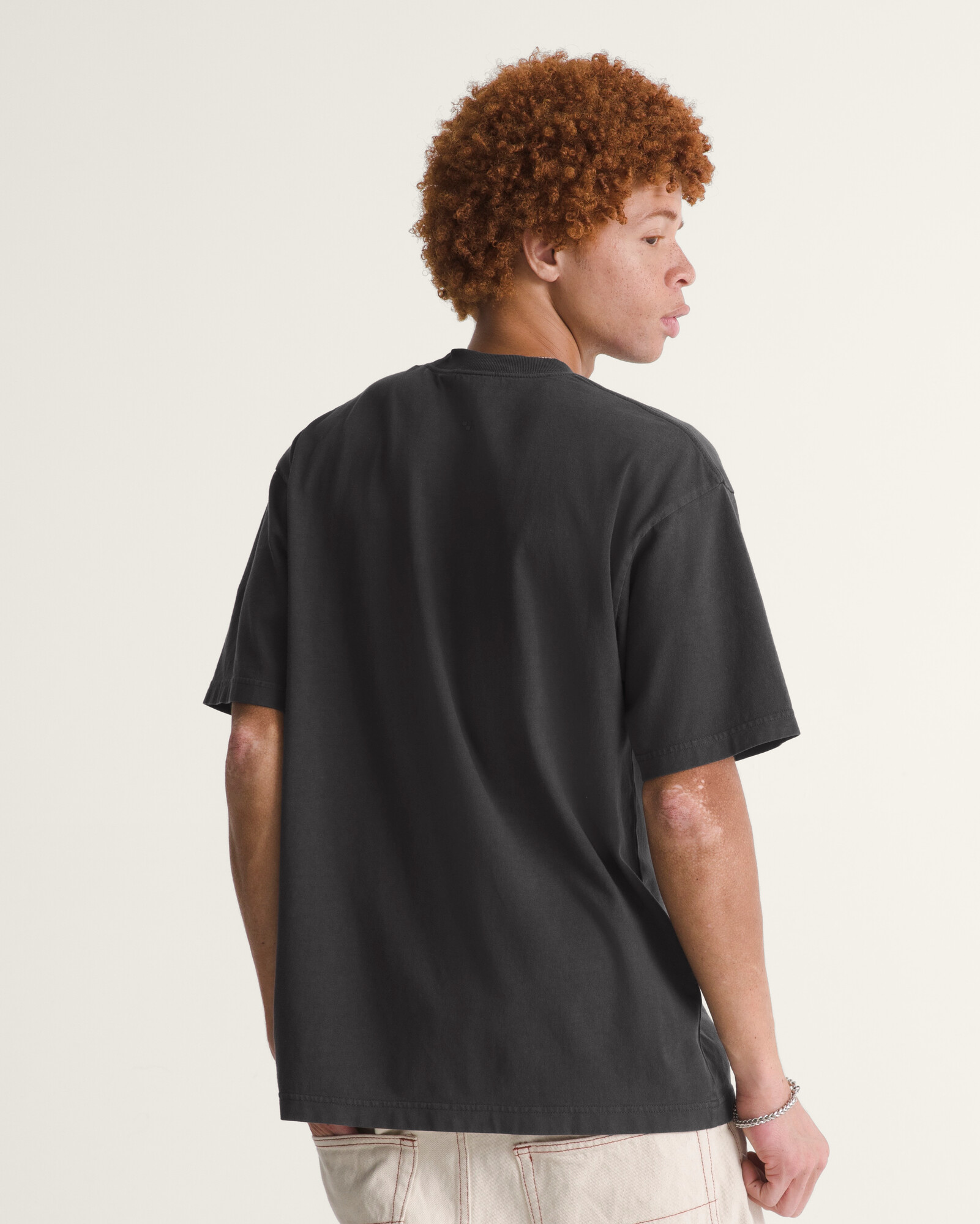 POLO MANGA CORTA PREMIUM LOOSE FIT NEGRO VANS - 4