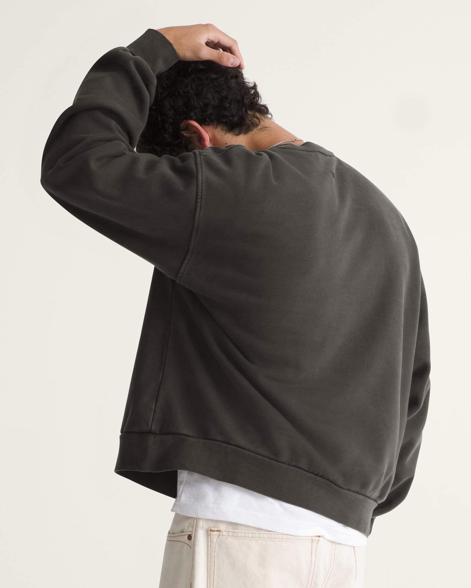 POLERÓN PREMIUM CREWNECK NEGRO VANS - 4