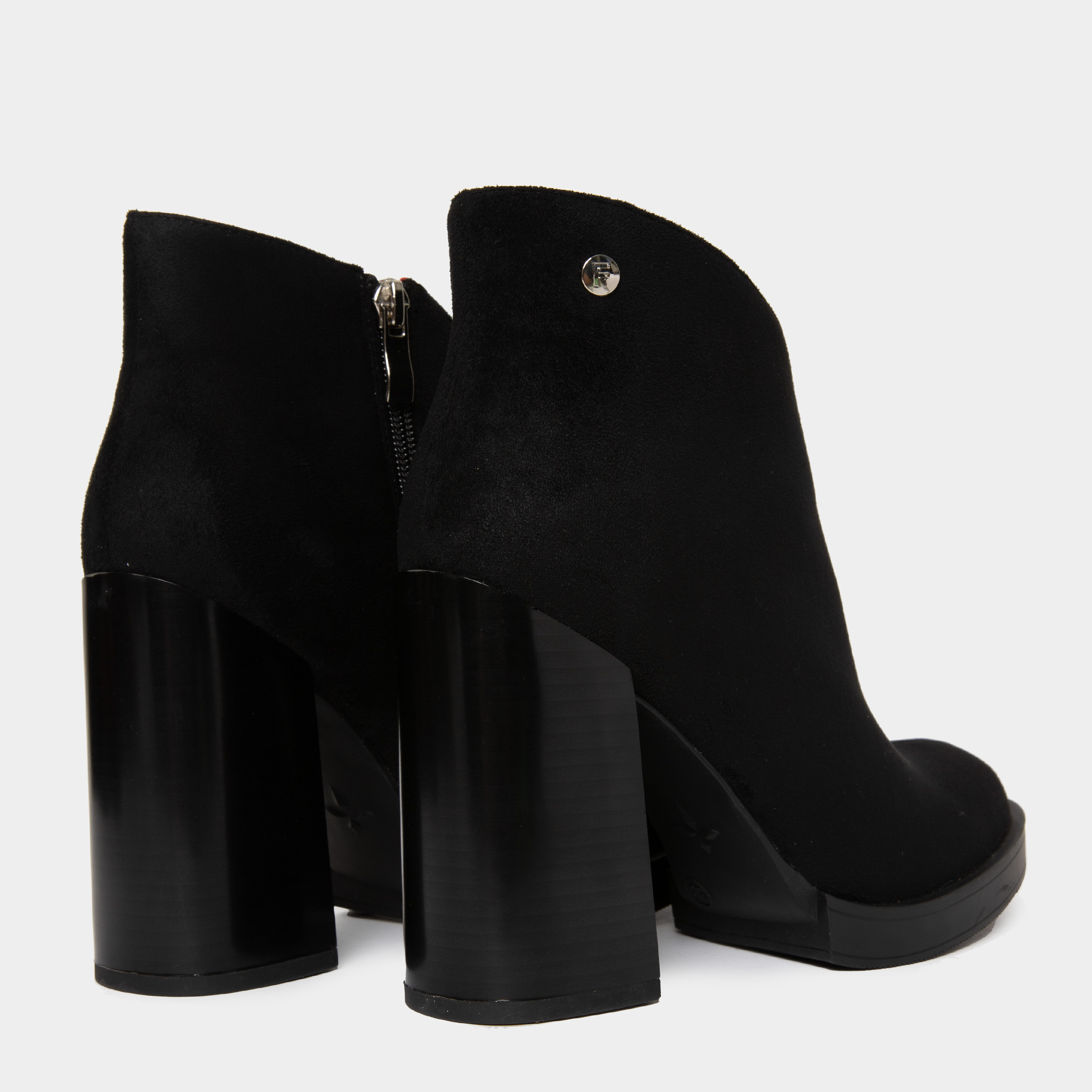 Ripley - BOTINES MUJER FOOTLOOSE MICROFIBRA NEGRO FCH-YA06 ADA (36-40)