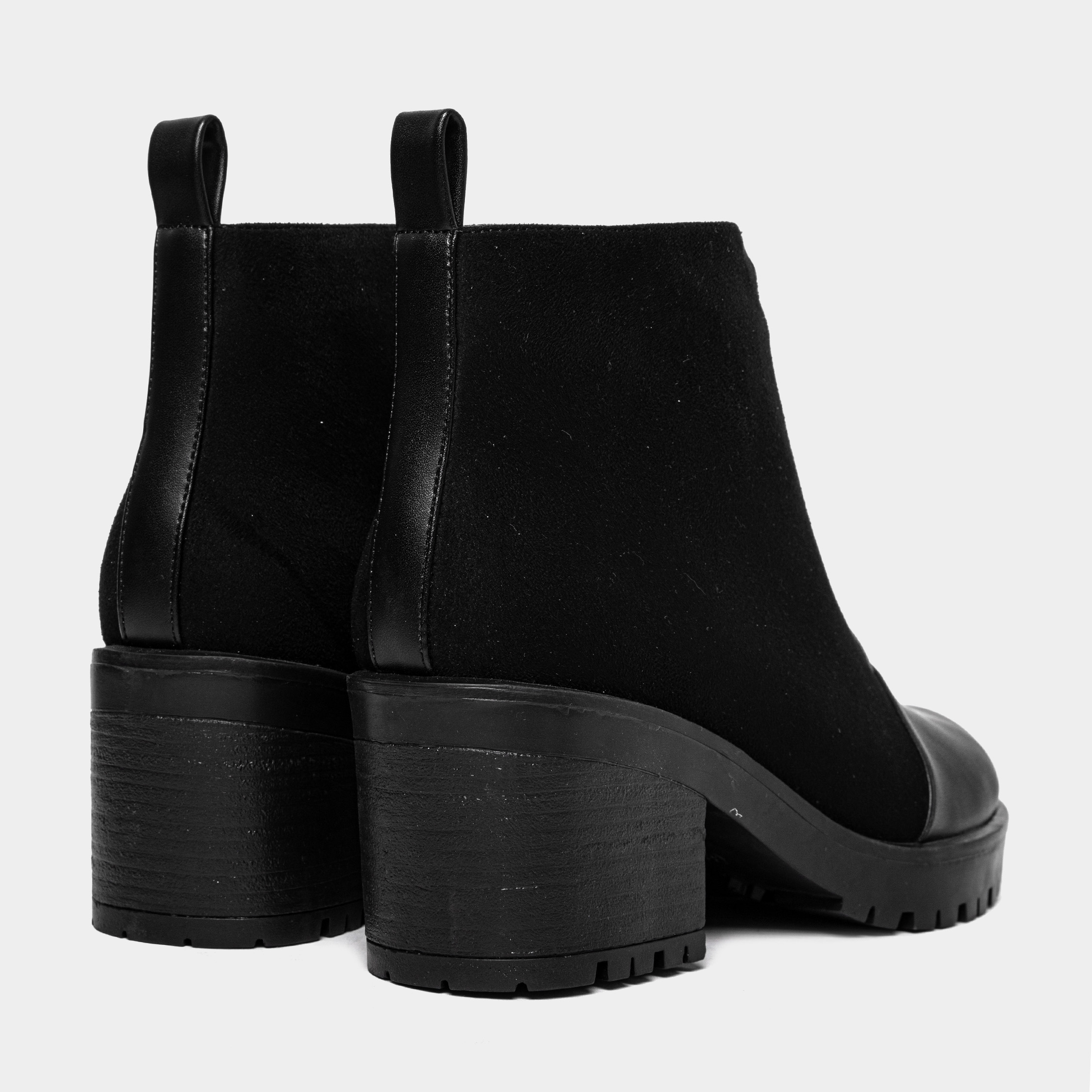 Ripley - BOTINES MUJER FOOTLOOSE NEGRO FD-049 (35-39) HANNE
