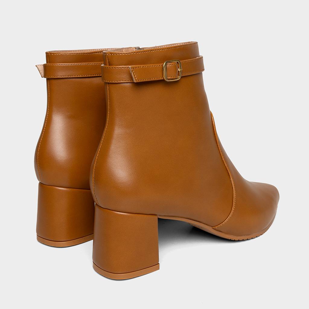 Ripley - BOTINES MUJER FOOTLOOSE MARRÓN FS-036 (35-39) LUPE