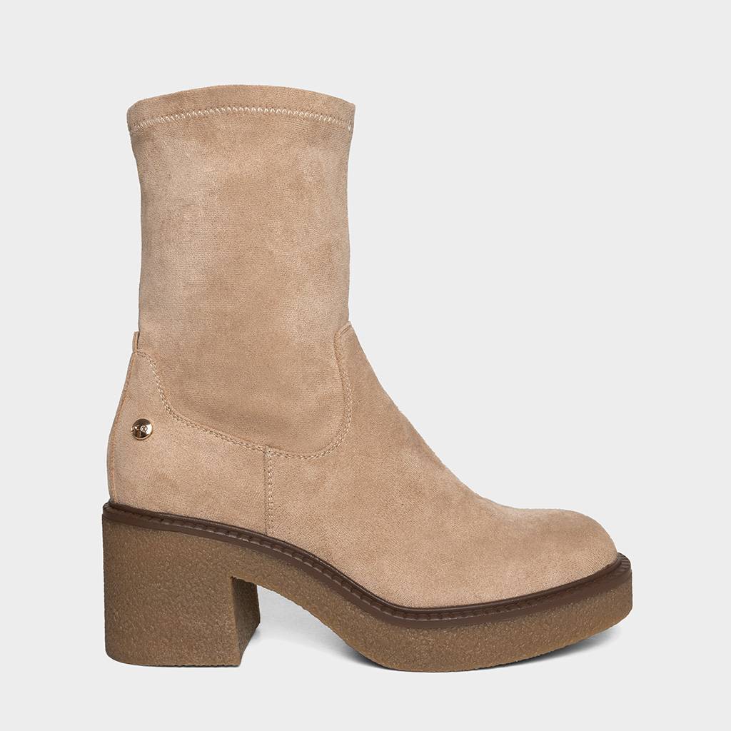 Ripley - BOTINES MUJER FOOTLOOSE MICROFIBRA BEIGE FCH-HS67 MIKAELA (35-39)