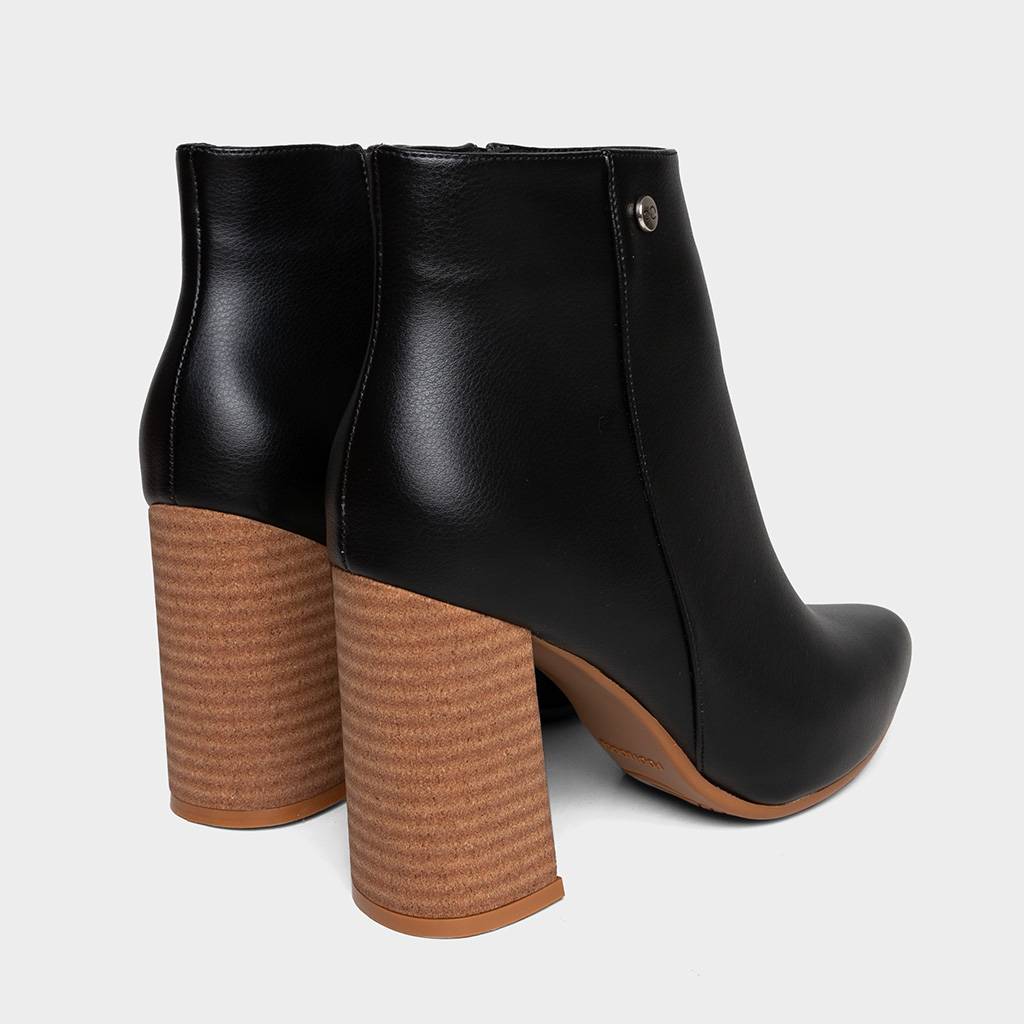 Ripley - BOTINES MUJER FOOTLOOSE NEGRO FS-035 WINNY (35-39)
