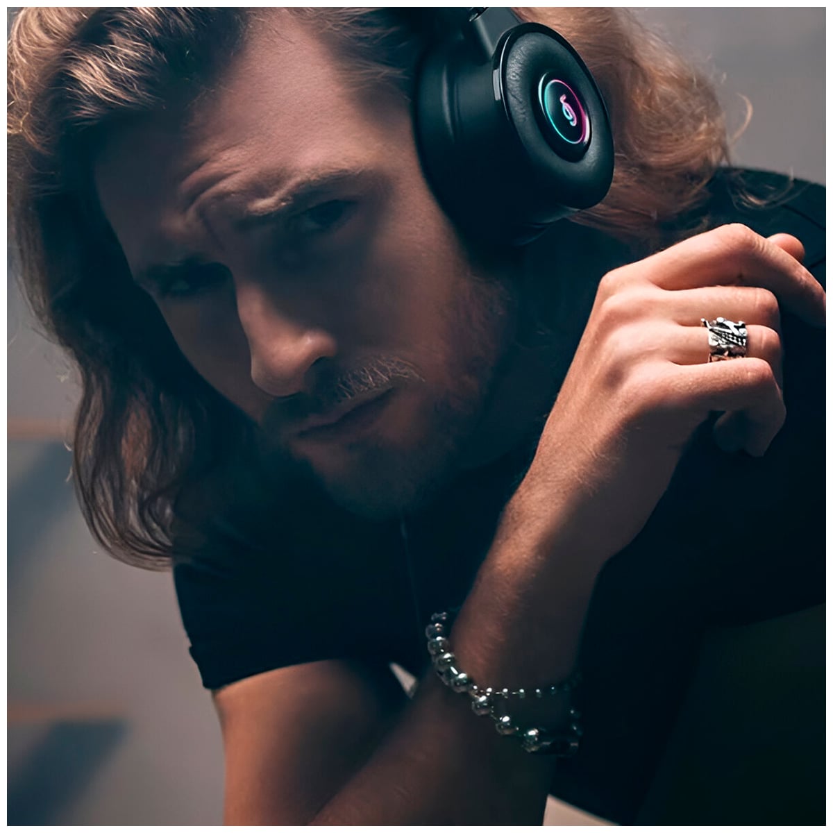 AUDÍFONOS KING KONG ESTILO VINCHA CON BLUETOOTH - 3