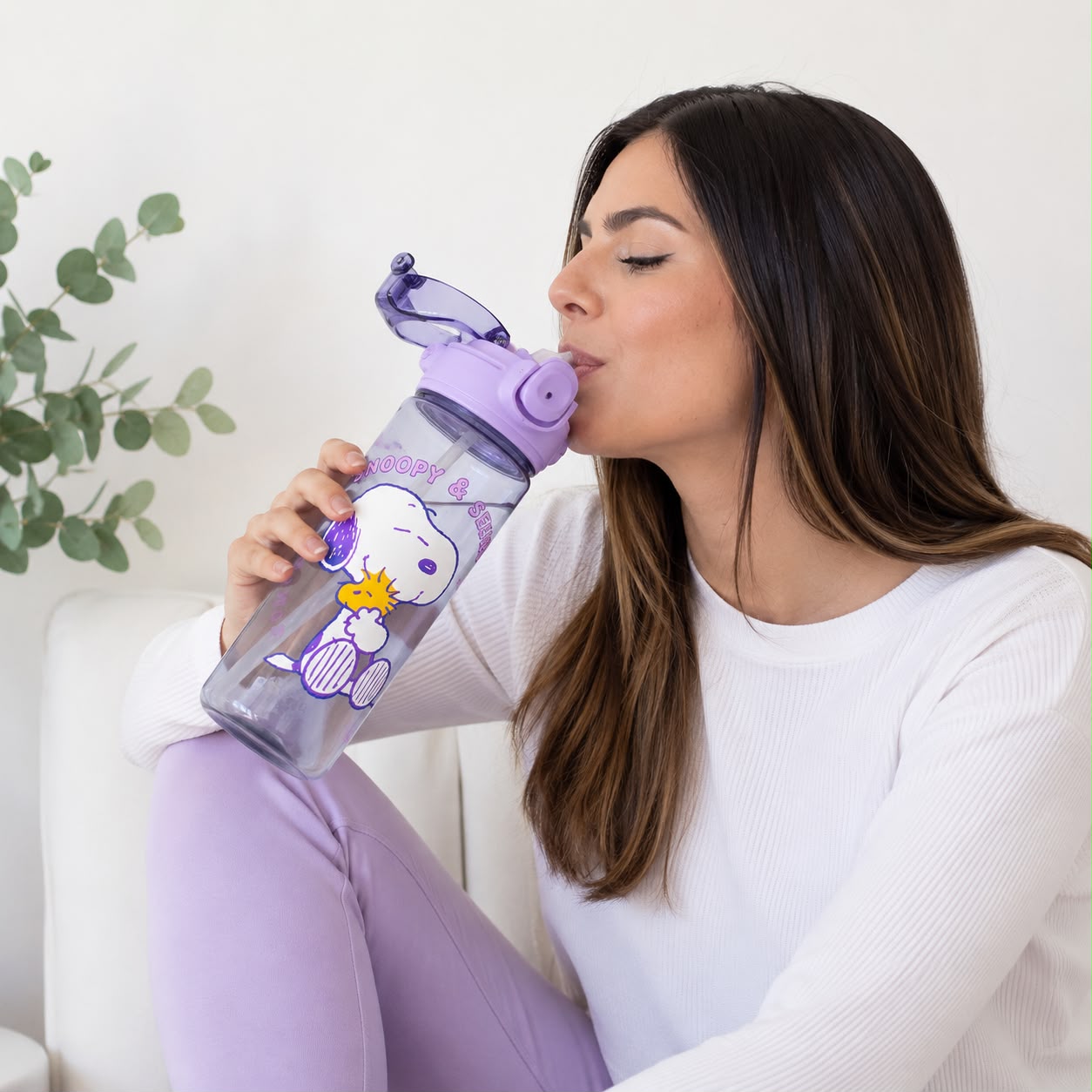 TOMATODO SNOOPY 750 ML CON SORBETE Y BOQUILLA DE SILICONA - 3