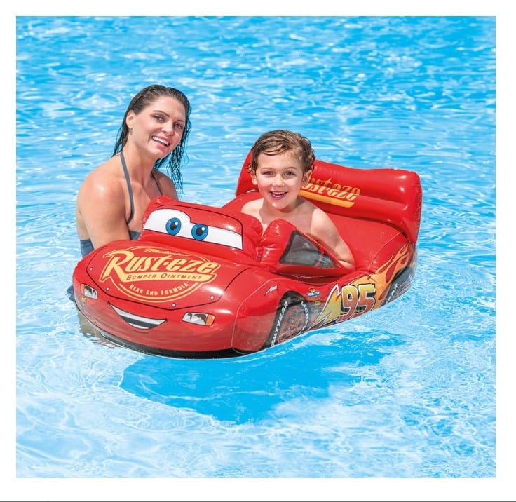 FLOTADOR MODELO CARS DE COLOR ROJO PARA PISCINA - 2