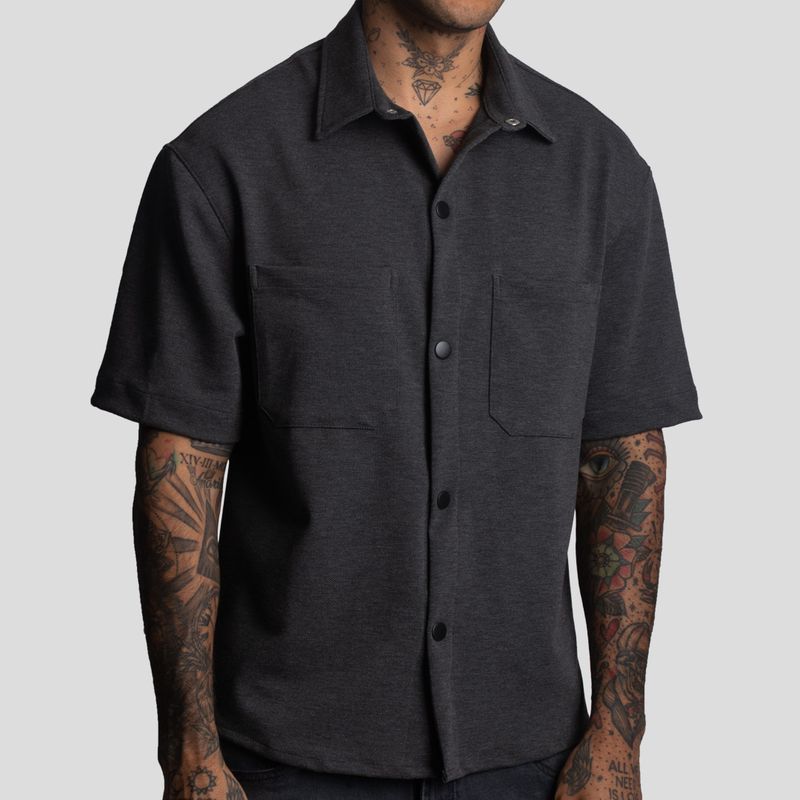 CAMISA MANGA CORTA · RELAX FIT · TEJIDO ESPECIAL -SUPER FLEX · OVERSIZE - 1