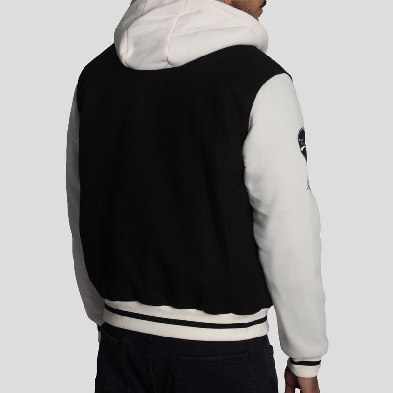 CASACA VARSITY CON CAPUCHA CONVERTIBLE -MEZCLA DE PAÑO CON MANGAS DE ALGODÓN EN CONTRASTE - 2