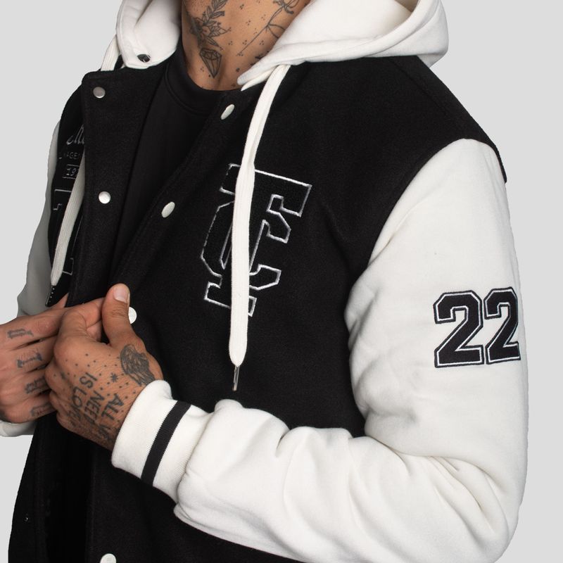 CASACA VARSITY CON CAPUCHA CONVERTIBLE -MEZCLA DE PAÑO CON MANGAS DE ALGODÓN EN CONTRASTE - 3