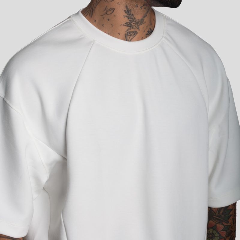 POLO MANGA CORTA CON CORTES ESTRUCTURALES | BOXY FIT | TEJIDO ESPECIAL PESADO Y SOFT | OVERSIZE - 3