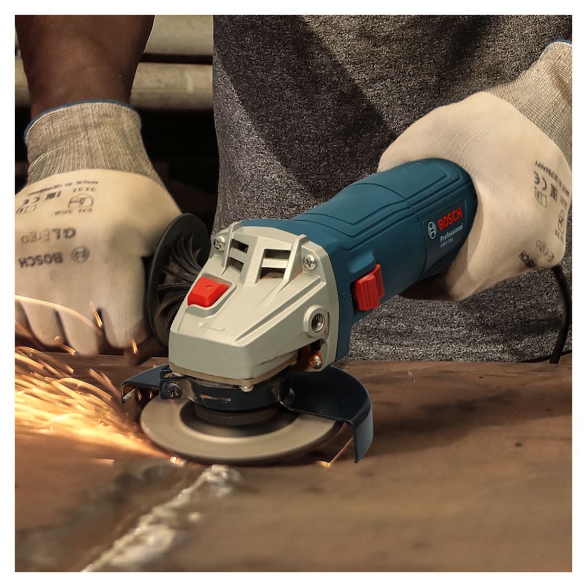 MINI AMOLADORA ESMERIL ANGULAR 4 1/2'' 710W BOSCH GWS 700 - 7