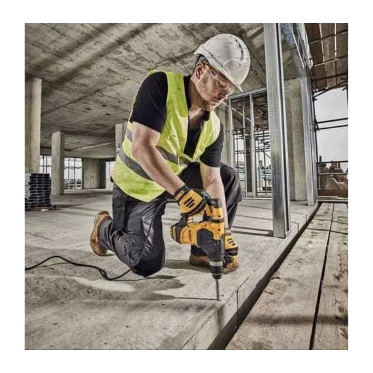 ROTOMARTILLO SDS PLUS MANGO L 950W DEWALT D25333K-B2 - 2