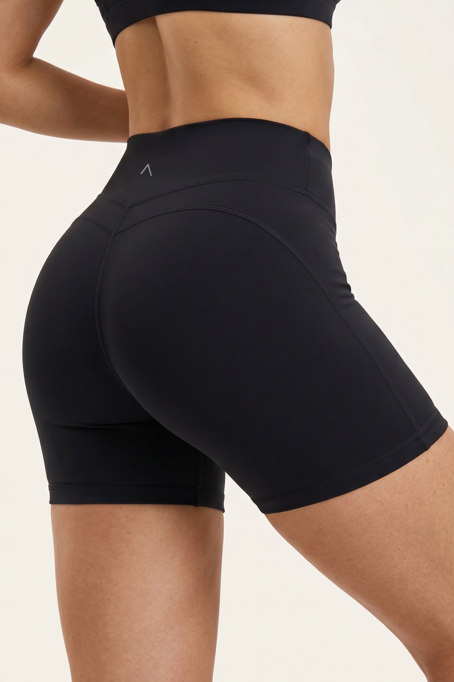 SHORT DEPORTIVO MUJER DYNAMIC NEGRO - 1
