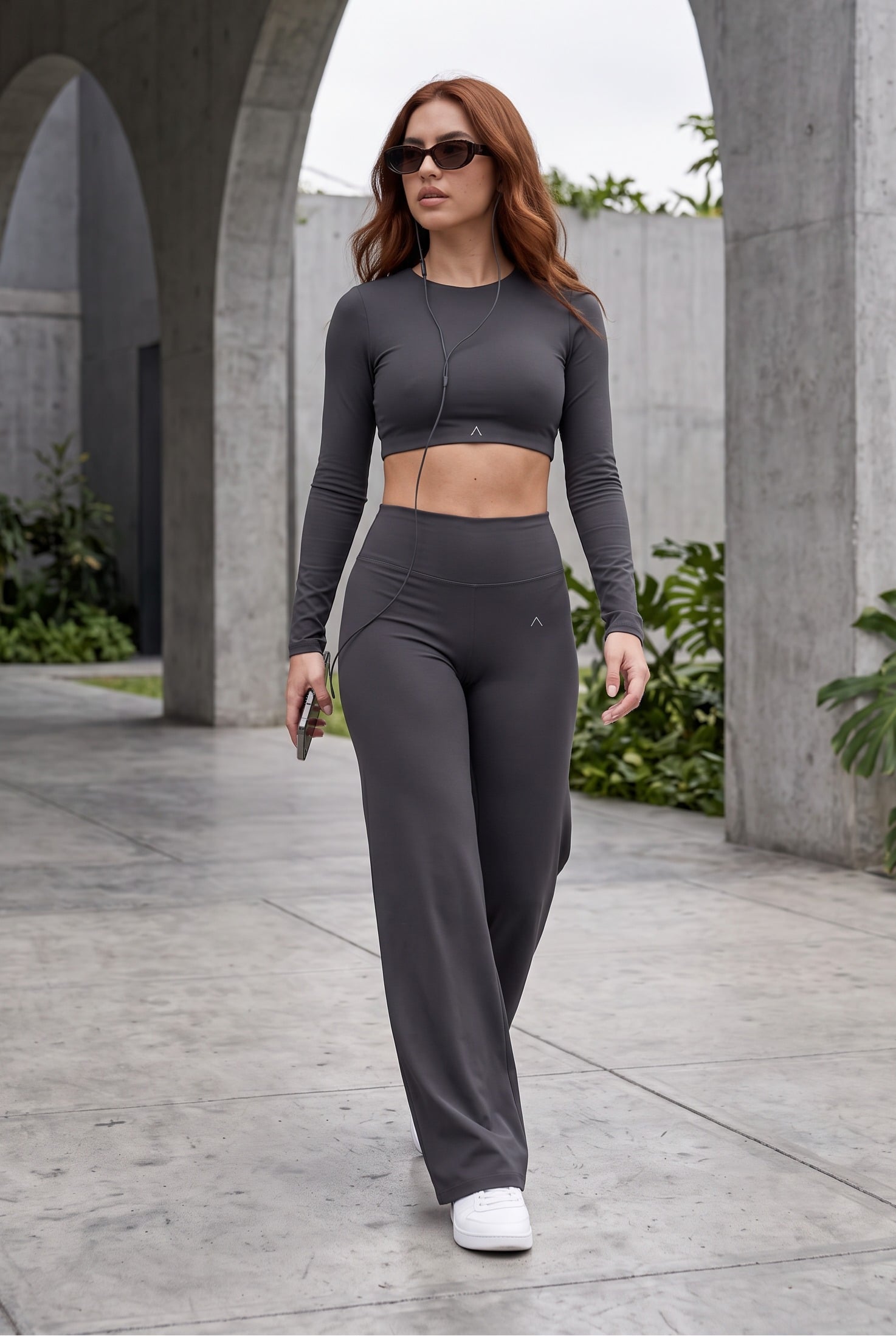 SET DEPORTIVO MUJER LOTUS GREY - 1