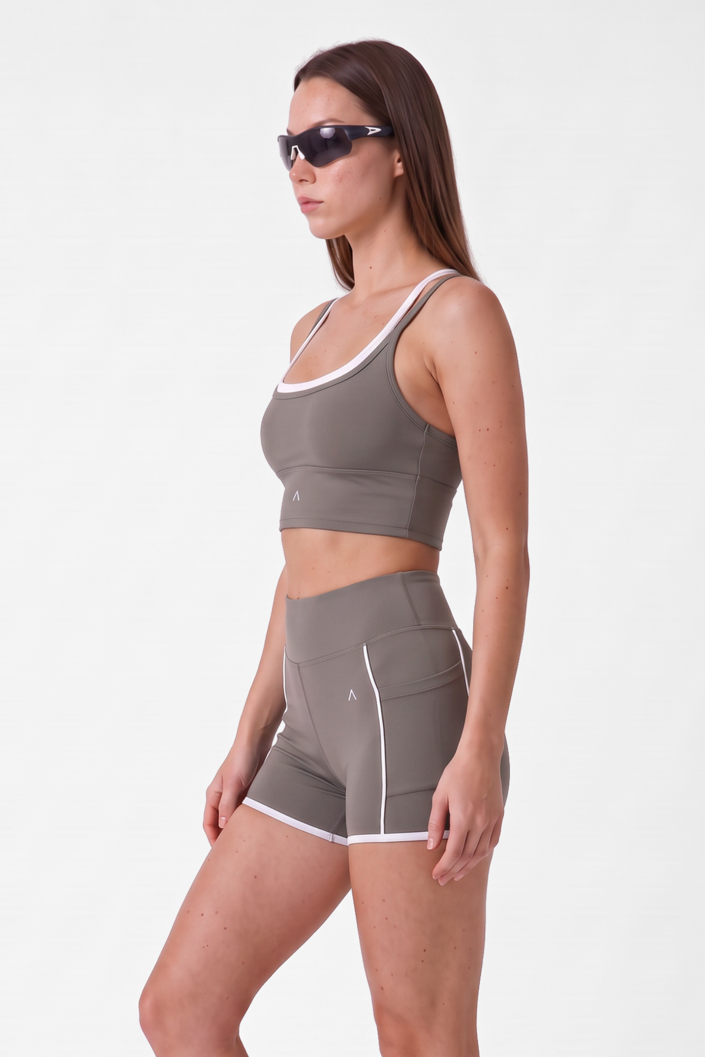 SET DEPORTIVO MUJER REVIVE GRIS - 1
