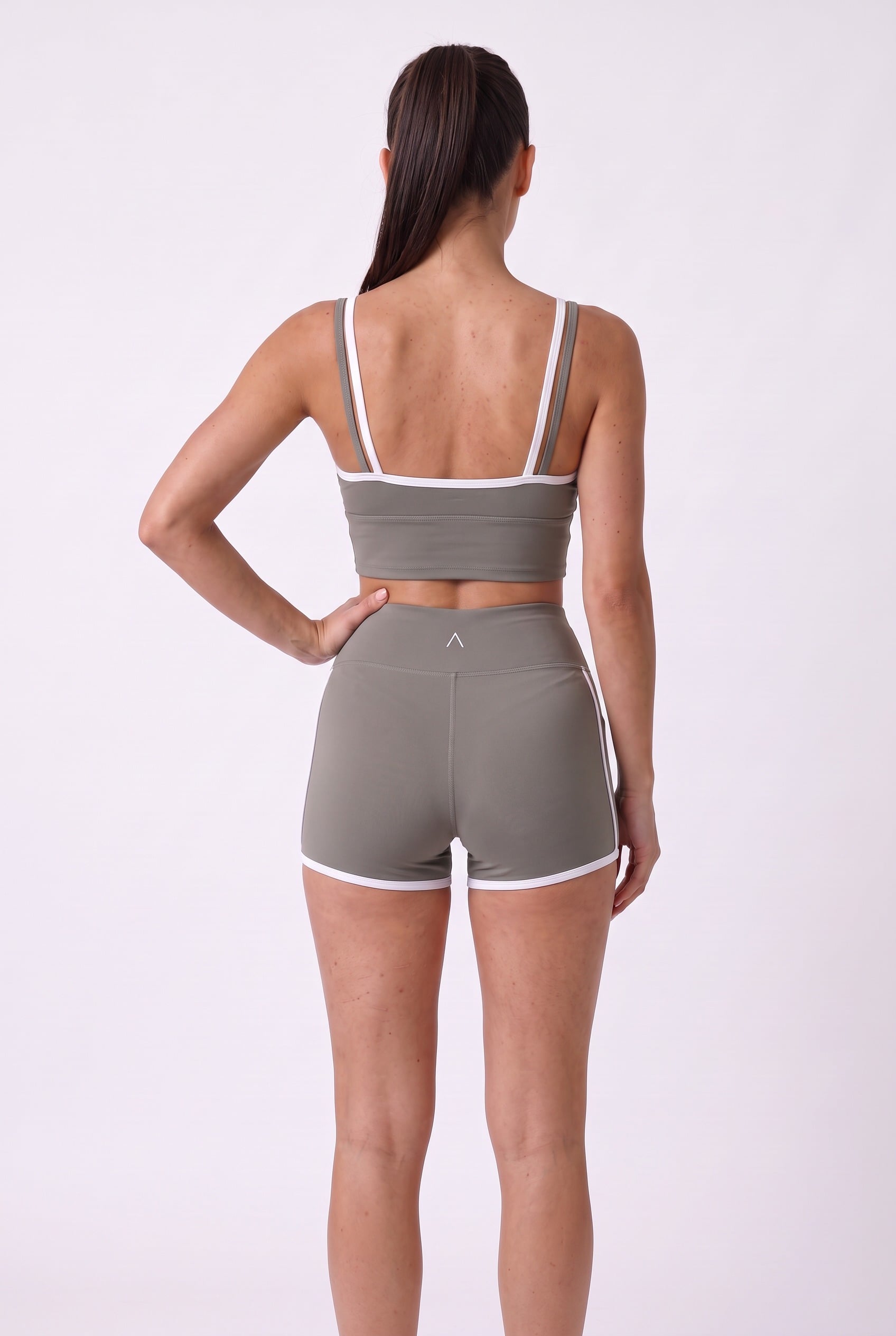 SET DEPORTIVO MUJER REVIVE GRIS - 3