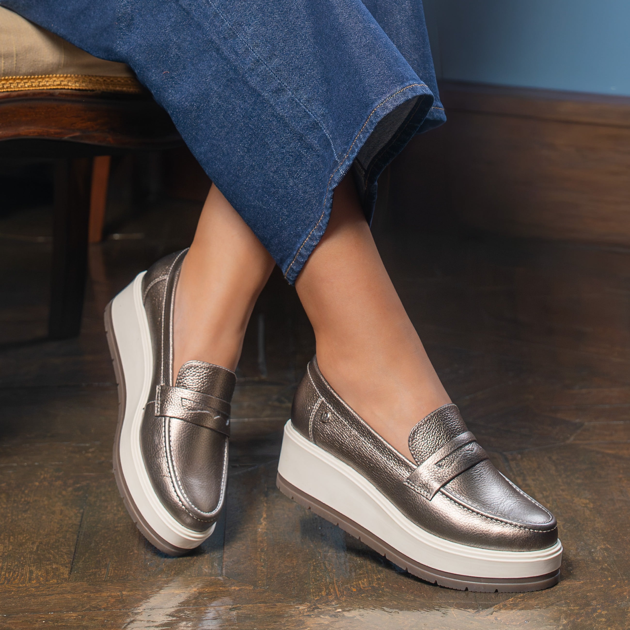 ZAPATO MOCASÍN DENI-2617 PLATA/QUEM VIALE CUERO - 1