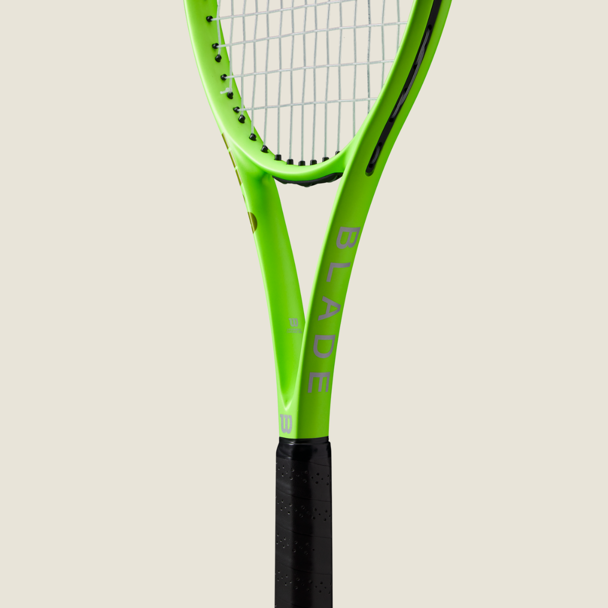 RAQUETA DE TENIS ULTRA 100 V5 FRM 2 WILSON - 1