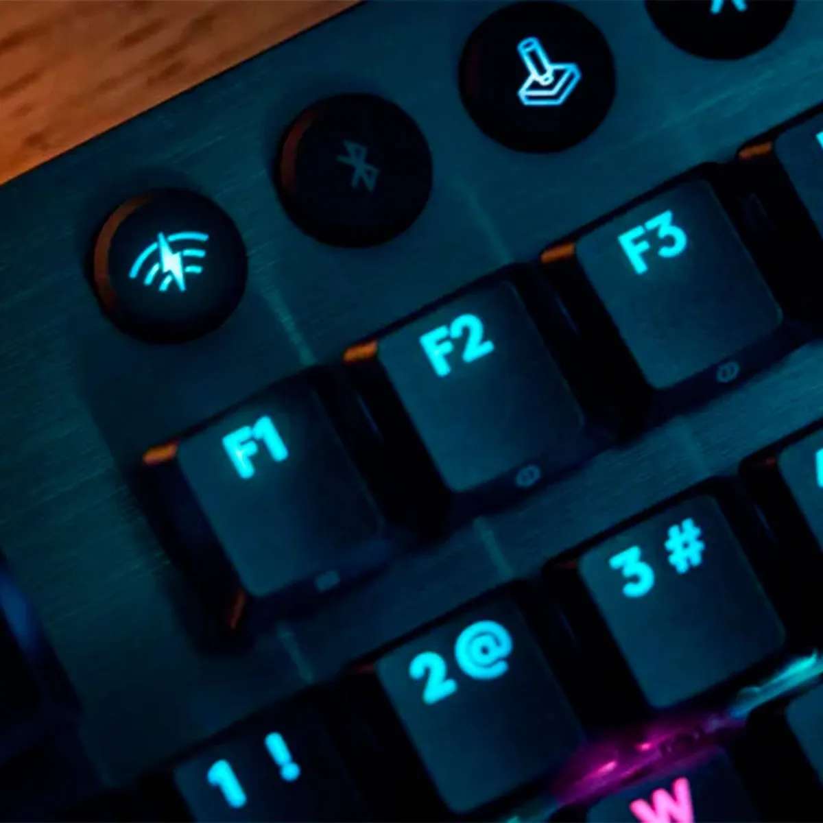 TECLADO MECÁNICO INALÁMBRICO LOGITECH G915 X TKL NEGRO NEGRO INGLÉS INTERNACIONAL - 4