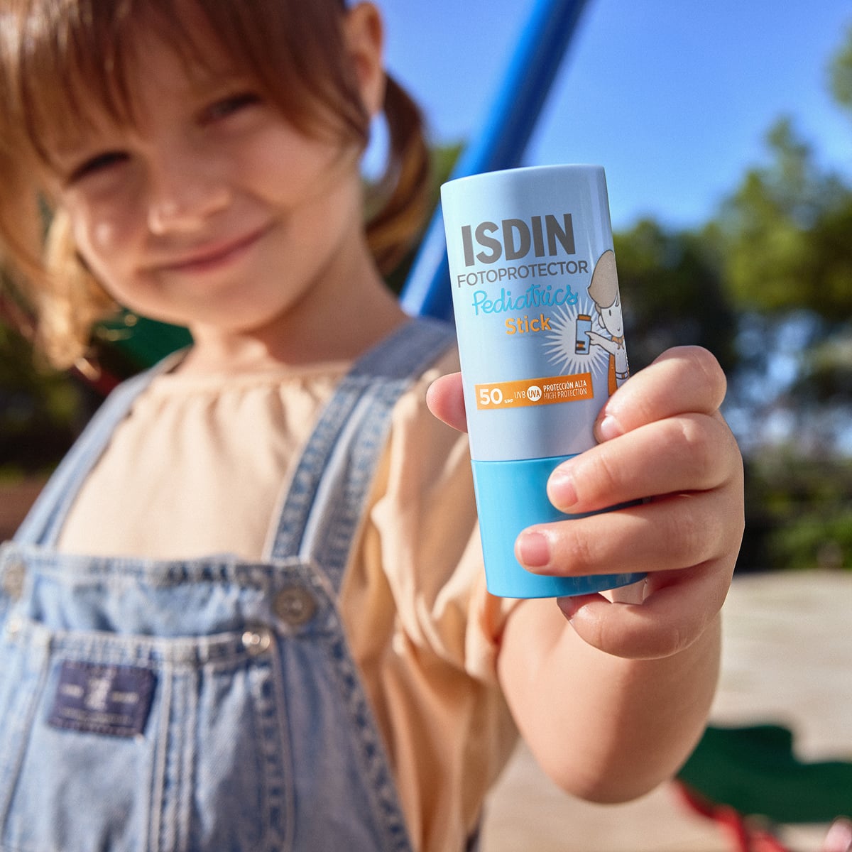 INVISIBLE STICK PEDIATRICS SPF50 20GR - 2