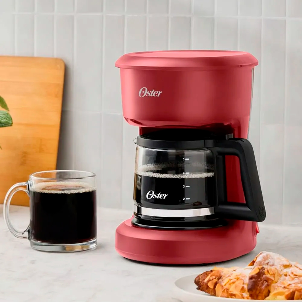 TRICOMBO OSTER LICUADORA BLSTKAG-WRD + CAFETERA CON FILTRO + EXTRACTOR - 3