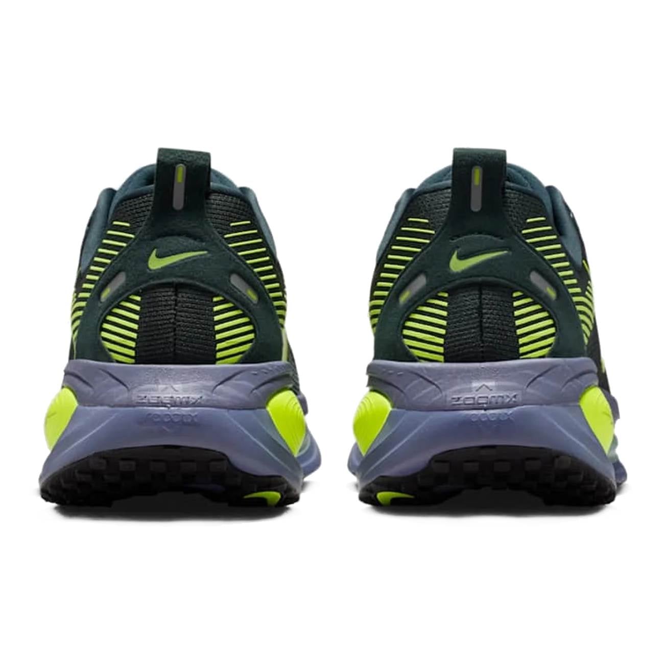 ZAPATILLAS NIKE PARA HOMBRE RUNNING VOMERO 18 - VERDE HM6803-301 - 4