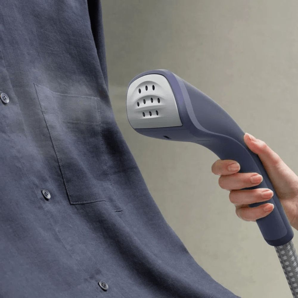 VAPORIZADOR DE ROPA ELECTROLUX EXPERT EGS20 CON PERCHERO - 4