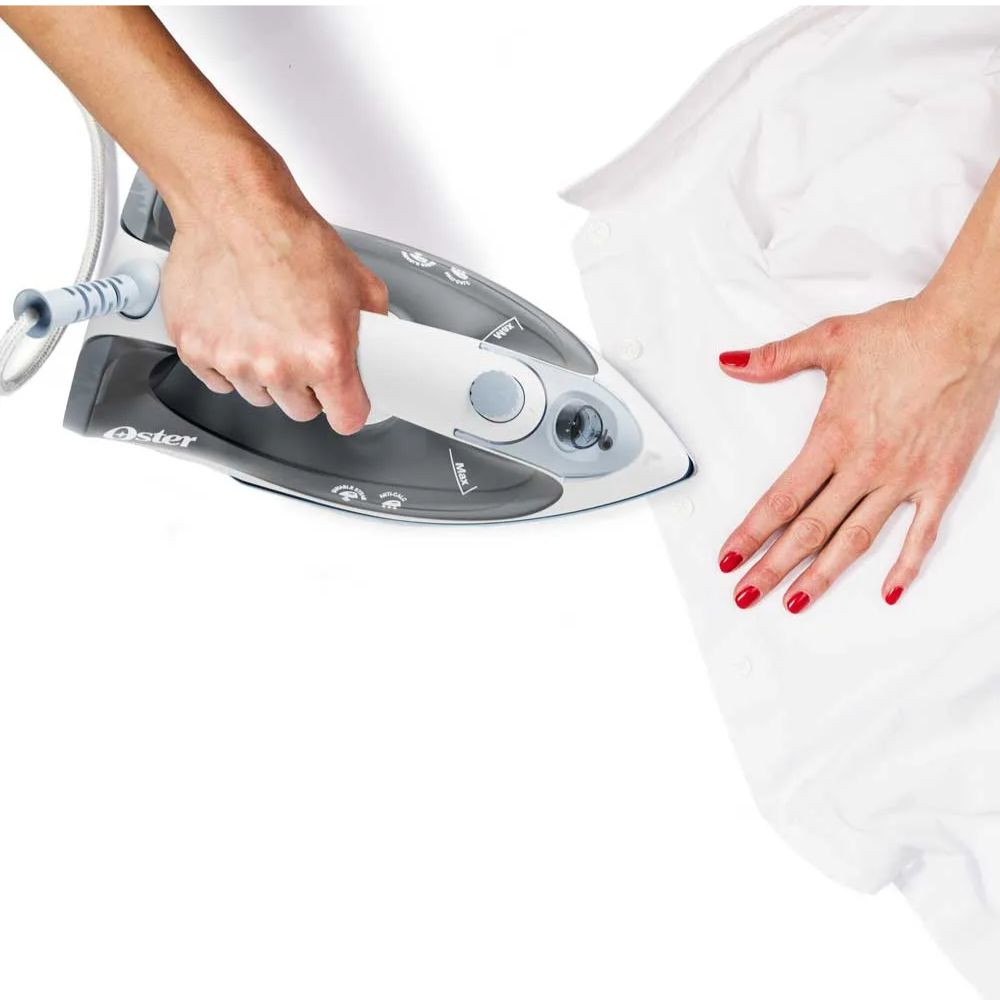 COMBO OSTER LICUADORA BLST4655 + PLANCHA DE ROPA GCSTBS3802 - 6