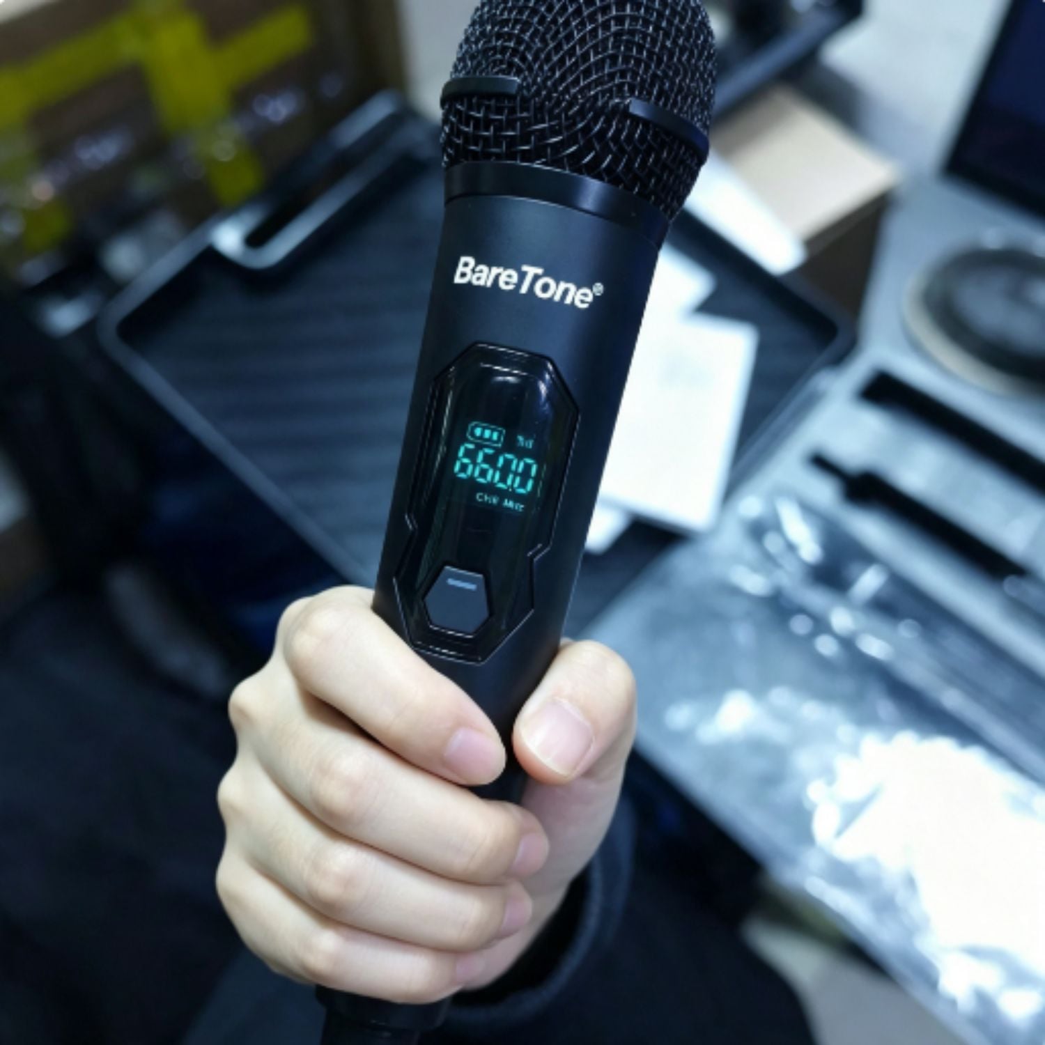 SISTEMA DE MICRÓFONO BARETONE WM 2802W DOBLE CON UHF MULTI FRECUENCIA - 4