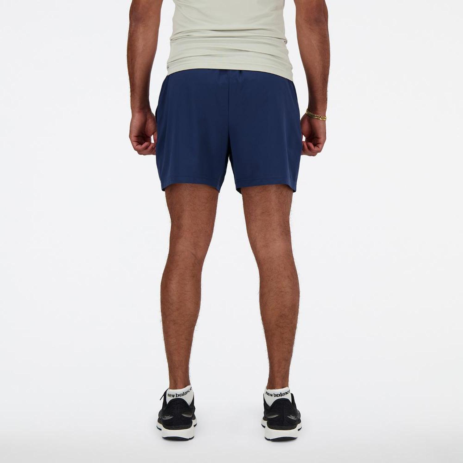 SHORT NEW BALANCE SPORT ESSENTIALS SHORT 5 HOMBRE - 2