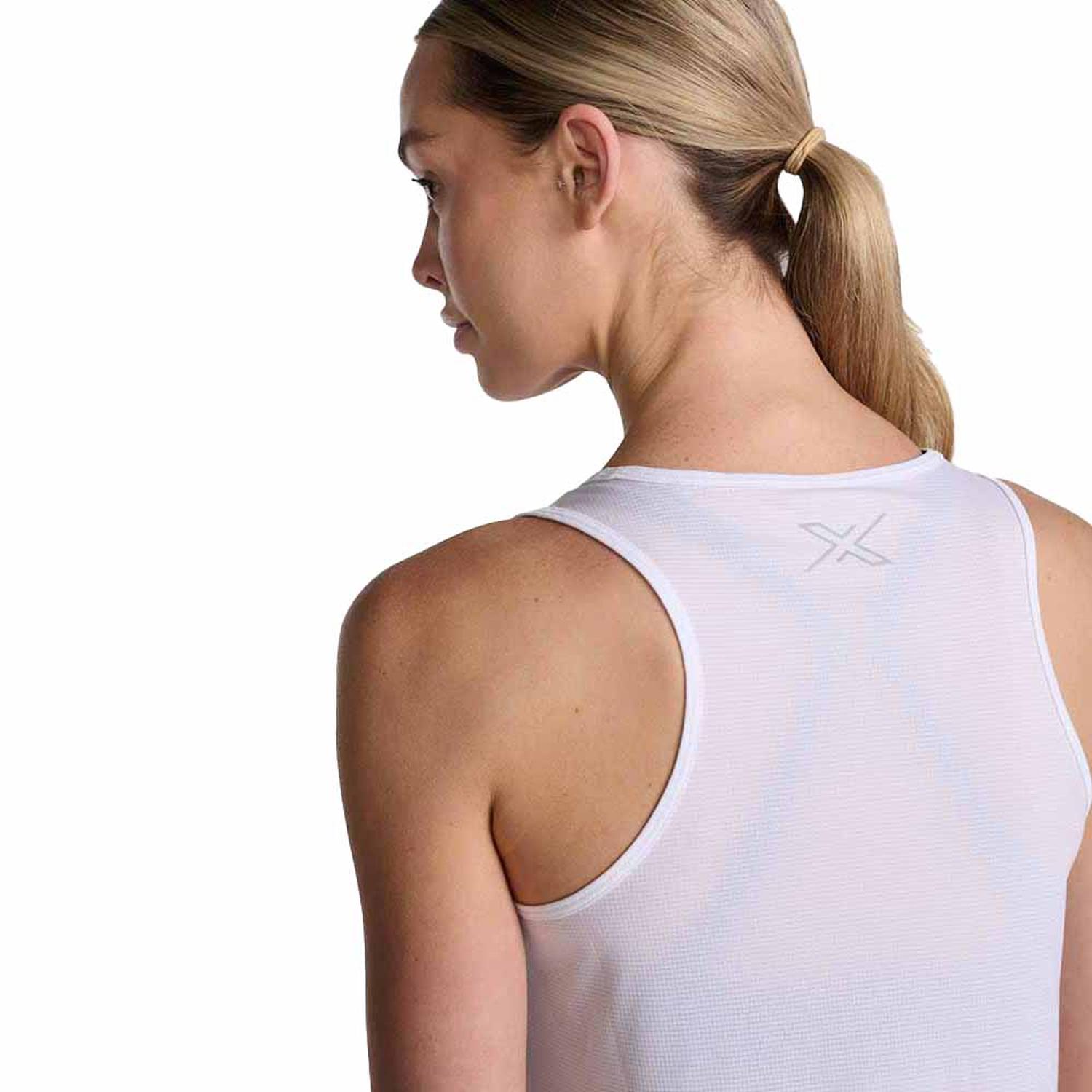 BIVIDI 2XU AERO SINGLET MUJER - 4