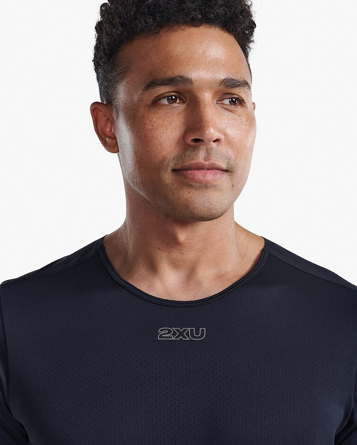 POLO 2XU LIGHT SPEED TECH TEE HOMBRE - 2