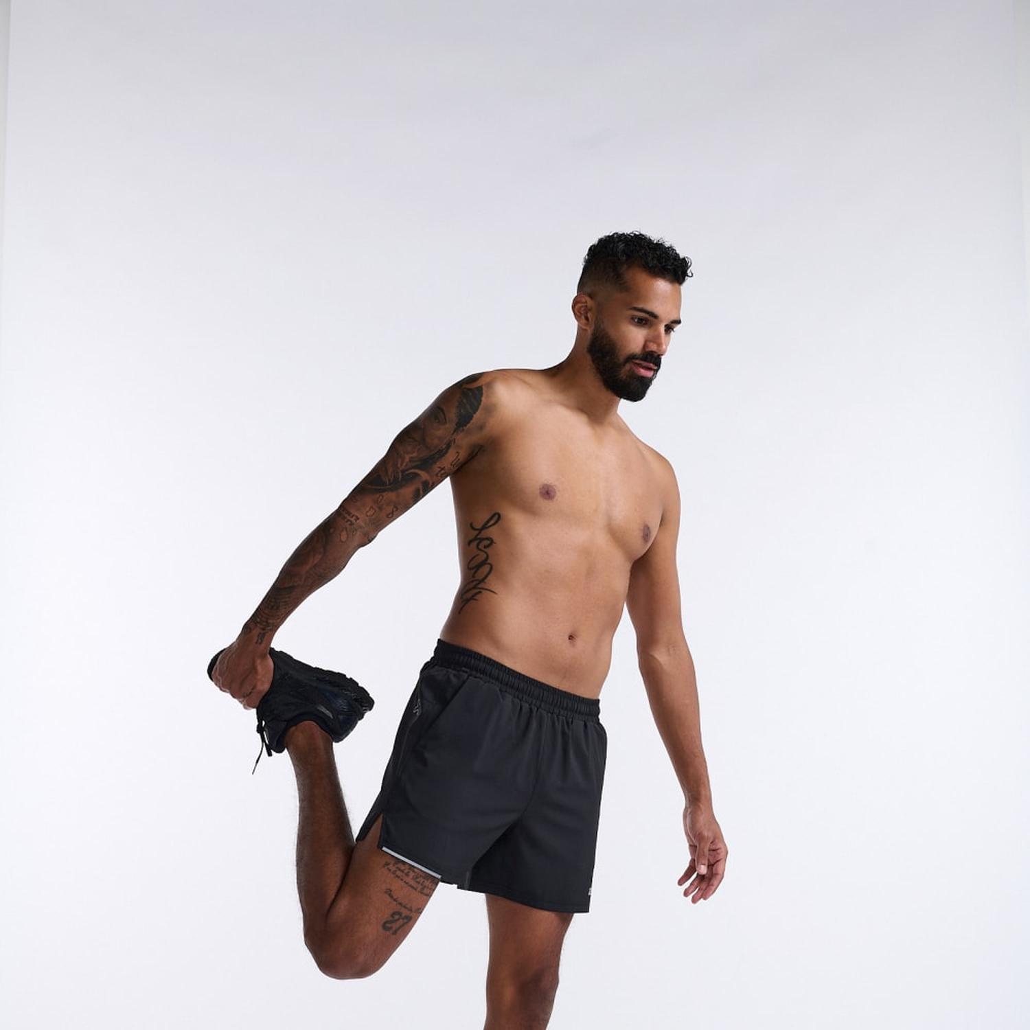 SHORT 2XU AERO 5’’ SHORTS 2.0 HOMBRE - 5